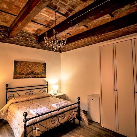 Le Stanze Dei Ghibellini Bed & Breakfast ฟลอเรนซ์ ภายนอก รูปภาพ